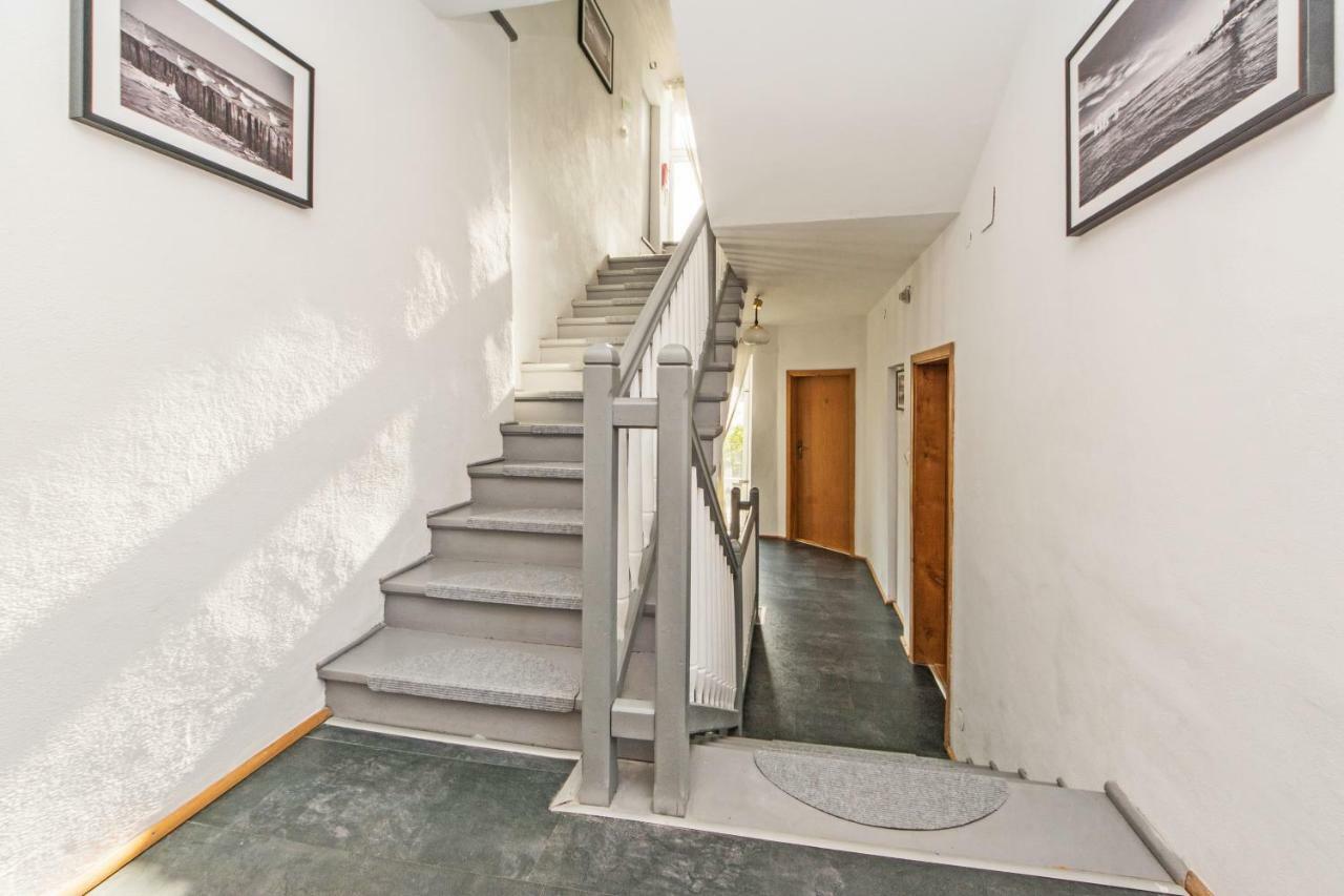 Bed & Breakfast Karat Ii *
