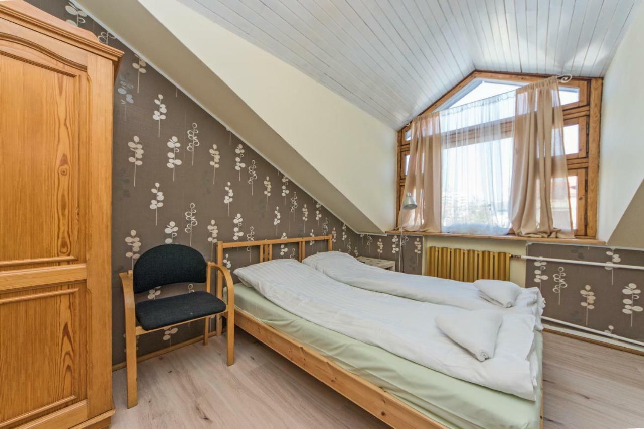 Bed & Breakfast Karat Ii