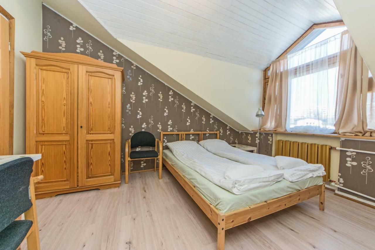 Bed & Breakfast Karat Ii