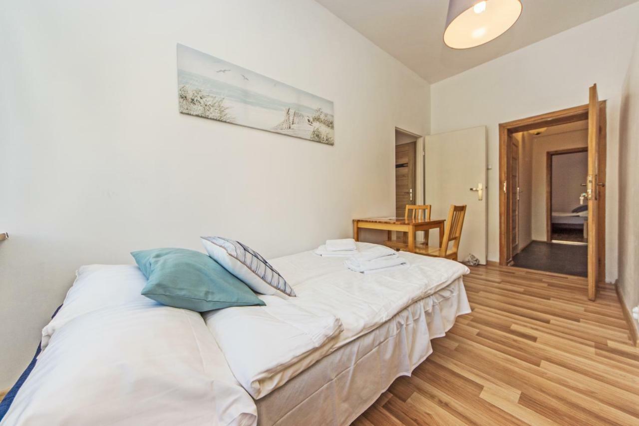 Bed & Breakfast Karat Ii